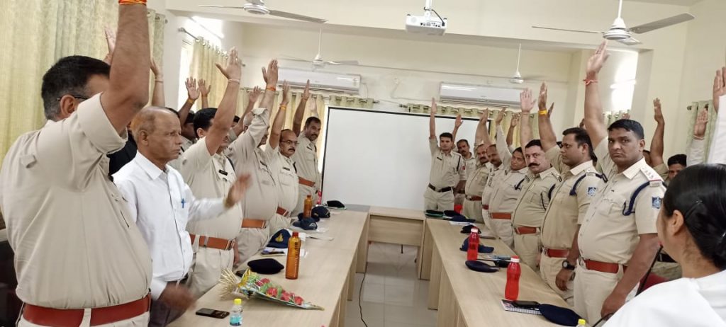 जिला पुलिस कंट्रोल रूम में तनाव प्रबन्धन कार्यशाला सम्पन्न