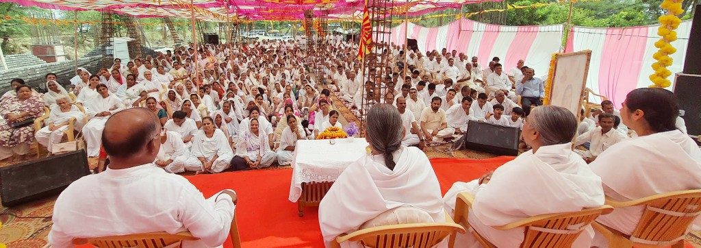 ब्रह्माकुमारीज़ के निर्माणाधीन ‘शिव मान सरोवर’ में विशाल आध्यात्मिक समागम एवं ब्रह्माभोज का आयोजन सम्पन्न